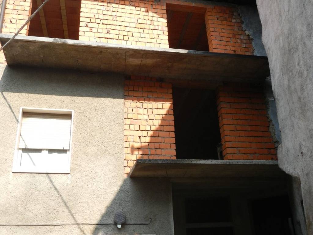 casa indipendente in vendita a Marcheno in zona Cesovo