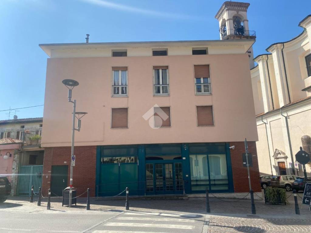 casa indipendente in vendita a Marone