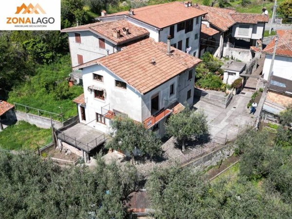 casa indipendente in vendita a Marone