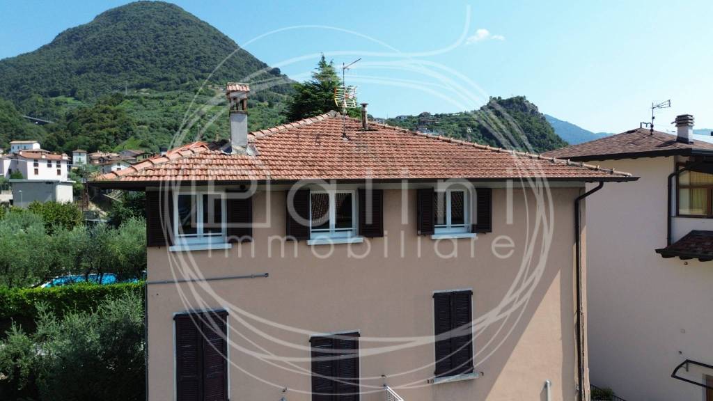 appartamento in vendita a Marone