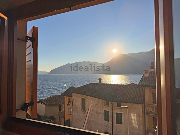 pentavano in vendita a Marone