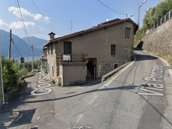 casa indipendente in vendita a Marone