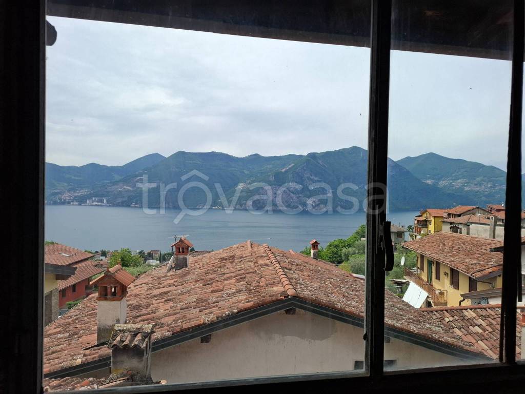 appartamento in vendita a Marone