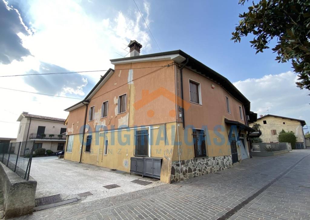 casa indipendente in vendita a Mazzano in zona Ciliverghe