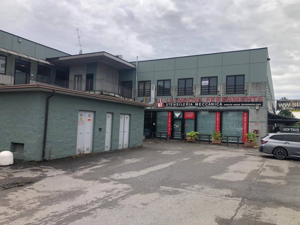 negozio in vendita a Mazzano in zona Molinetto