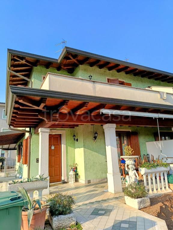 casa indipendente in vendita a Mazzano in zona Molinetto