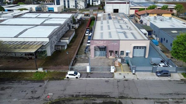 capannone in vendita a Mazzano