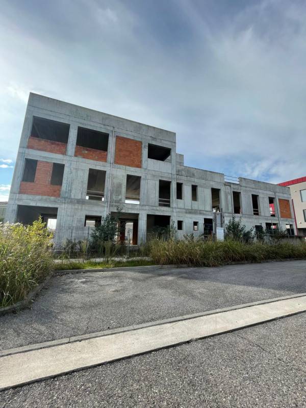intera palazzina in vendita a Mazzano in zona Molinetto