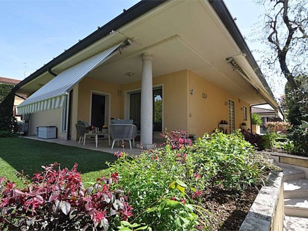 casa indipendente in vendita a Mazzano