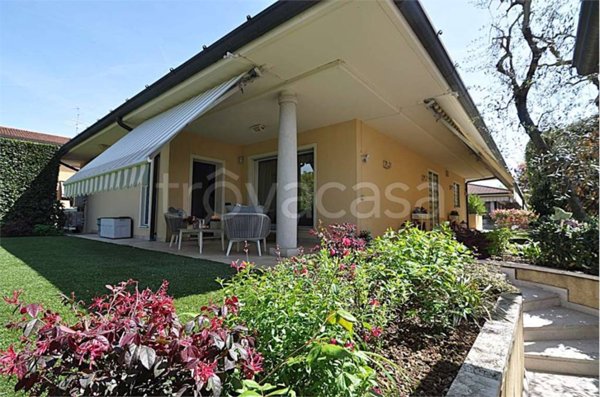 casa indipendente in vendita a Mazzano