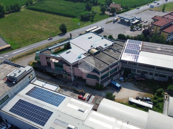 locale commerciale in vendita a Mazzano in zona Molinetto