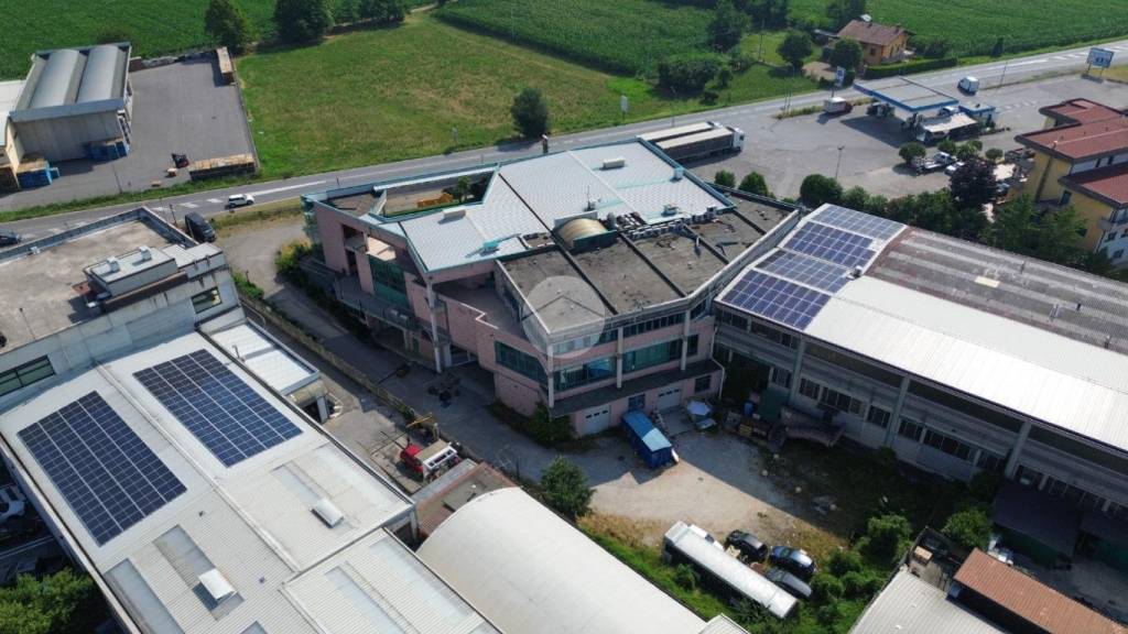 locale commerciale in vendita a Mazzano in zona Molinetto