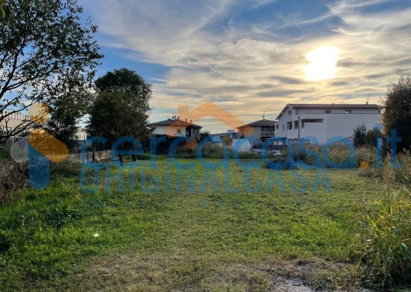 terreno edificabile in vendita a Mazzano in zona Ciliverghe