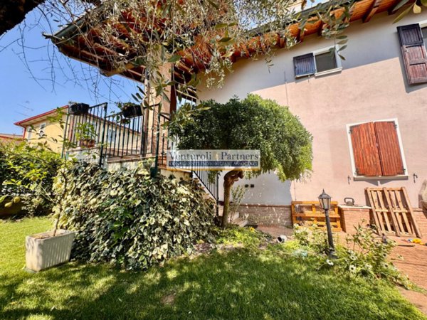 casa indipendente in vendita a Mazzano