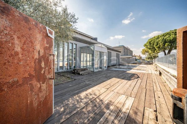 negozio in vendita a Mazzano in zona Molinetto