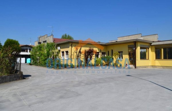 capannone in vendita a Mazzano in zona Molinetto