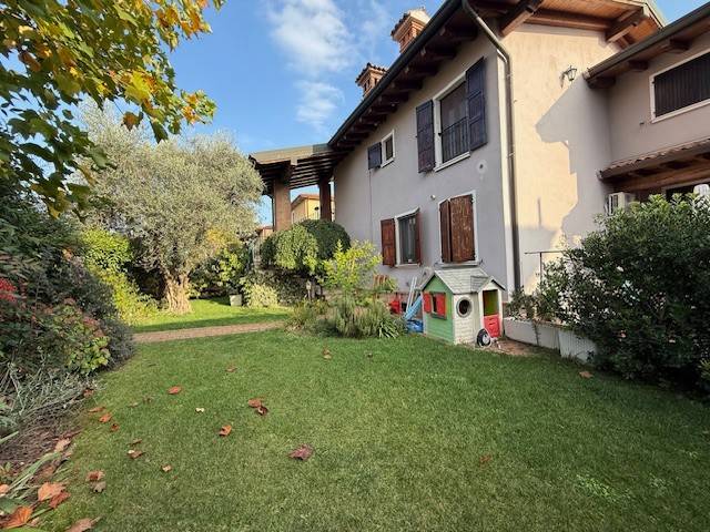 casa indipendente in vendita a Mazzano in zona Molinetto