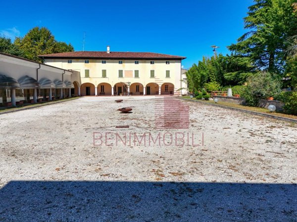 casa indipendente in vendita a Mazzano in zona Molinetto