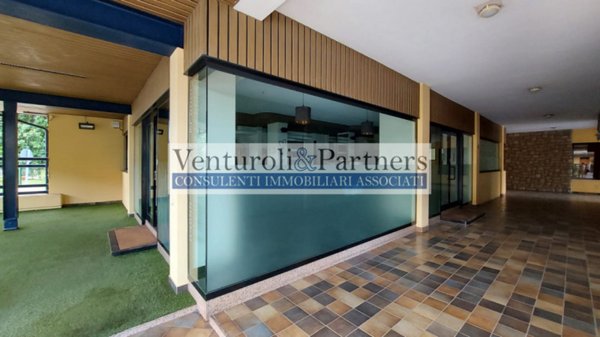 negozio in vendita a Mazzano