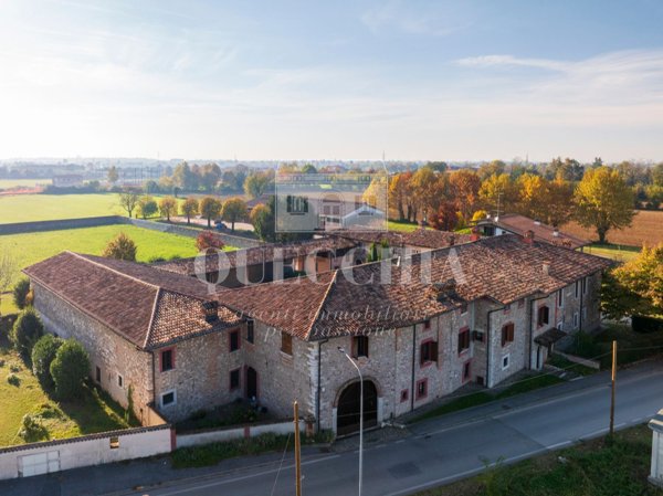 casa indipendente in vendita a Mazzano in zona Ciliverghe