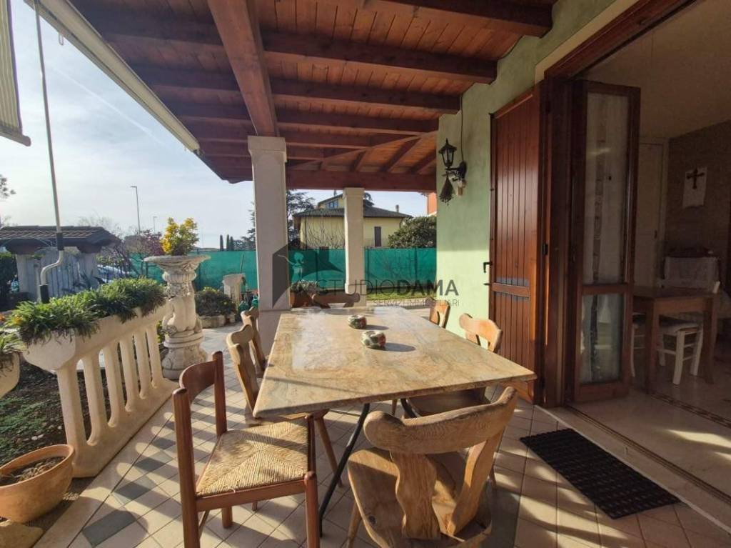 casa indipendente in vendita a Mazzano in zona Molinetto