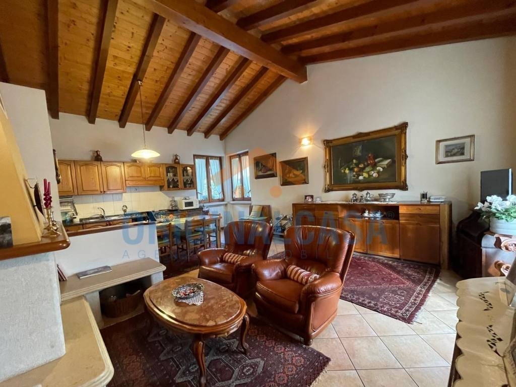 casa indipendente in vendita a Mazzano in zona Molinetto