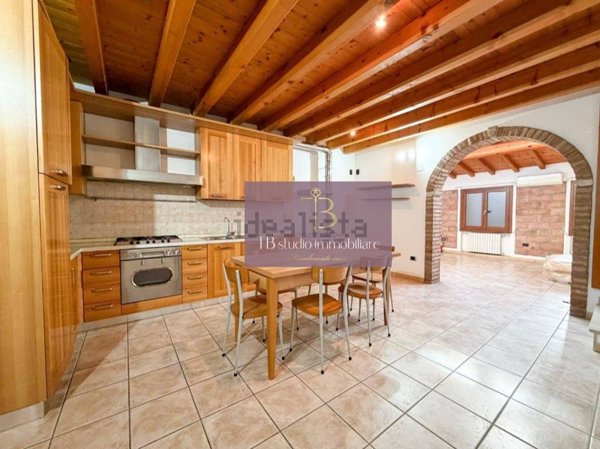 casa indipendente in vendita a Mazzano