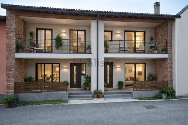 casale in vendita a Mazzano in zona Molinetto