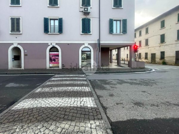 locale commerciale in vendita a Mazzano