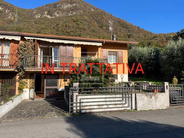 casa indipendente in vendita a Mazzano