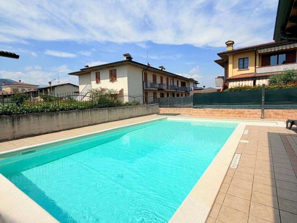 casa indipendente in vendita a Mazzano in zona Molinetto