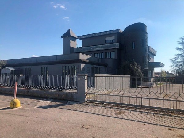 ufficio in vendita a Mazzano in zona Ciliverghe