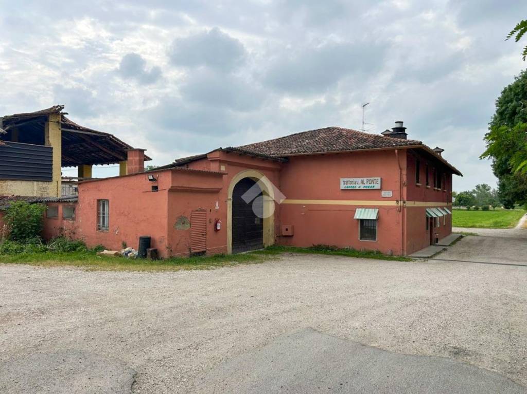 negozio in vendita a Milzano