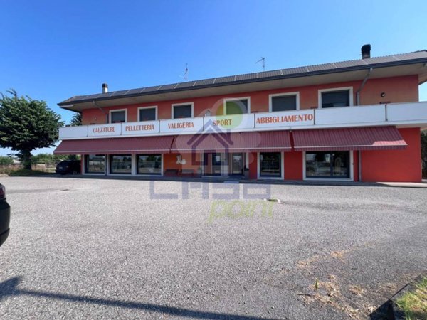 negozio in vendita a Milzano