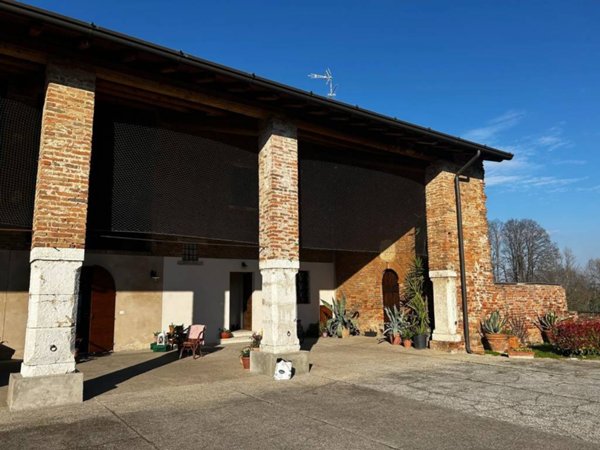 casa indipendente in vendita a Milzano