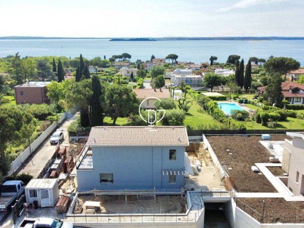 casa indipendente in vendita a Moniga del Garda