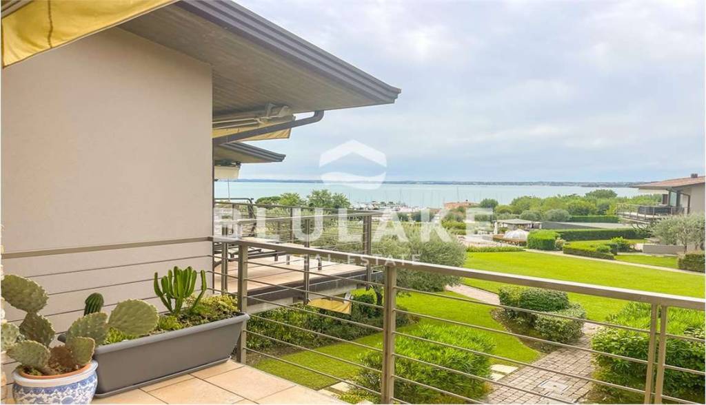 casa indipendente in vendita a Moniga del Garda