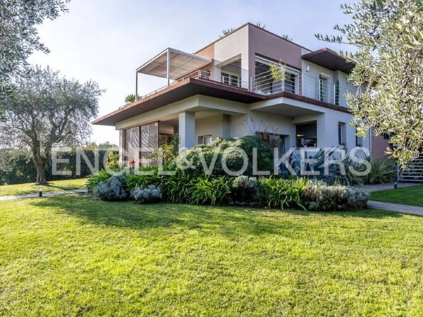 casa indipendente in vendita a Moniga del Garda