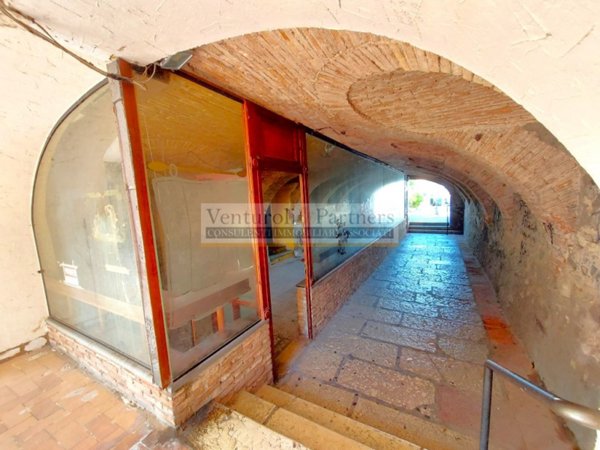 negozio in vendita a Moniga del Garda