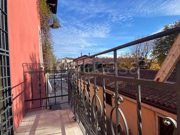 casa indipendente in vendita a Moniga del Garda