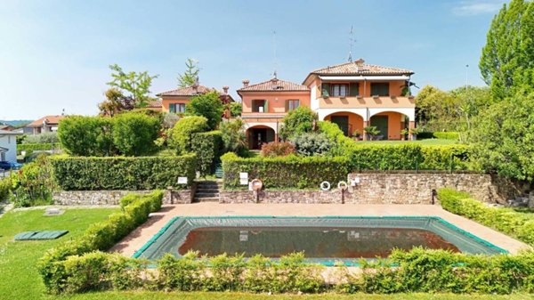 casa indipendente in vendita a Moniga del Garda