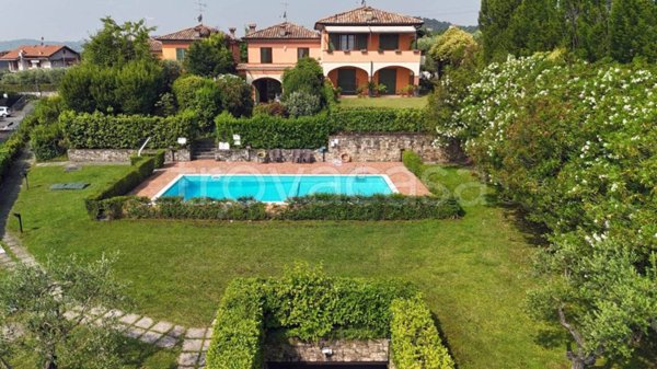 casa indipendente in vendita a Moniga del Garda