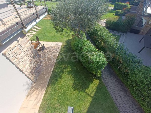 casa indipendente in vendita a Moniga del Garda