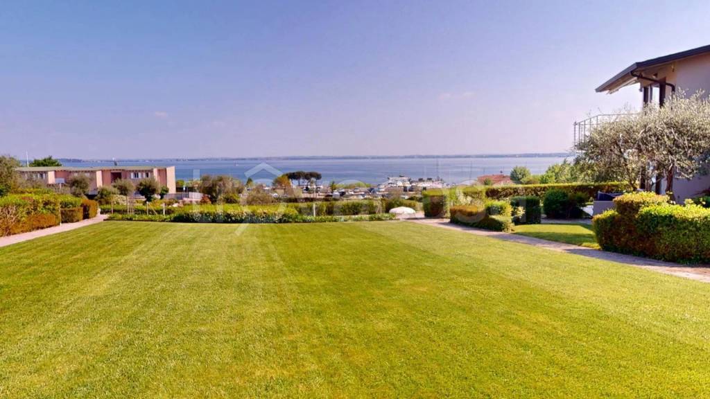 casa indipendente in vendita a Moniga del Garda