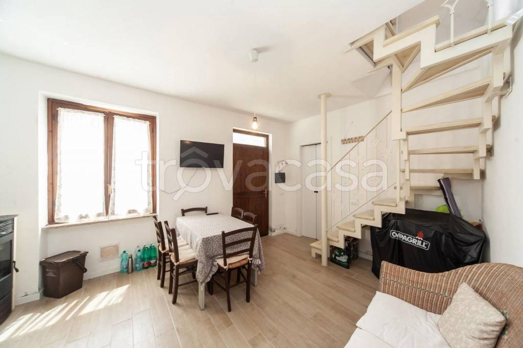 appartamento in vendita a Moniga del Garda