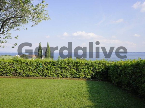 casa indipendente in vendita a Moniga del Garda