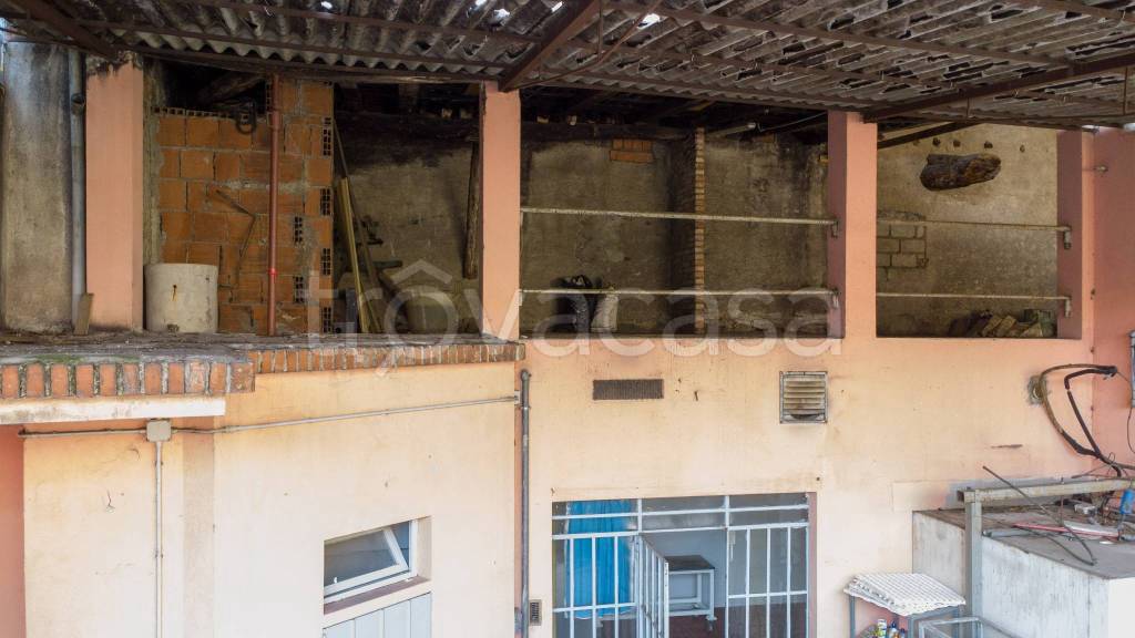 casa indipendente in vendita a Moniga del Garda