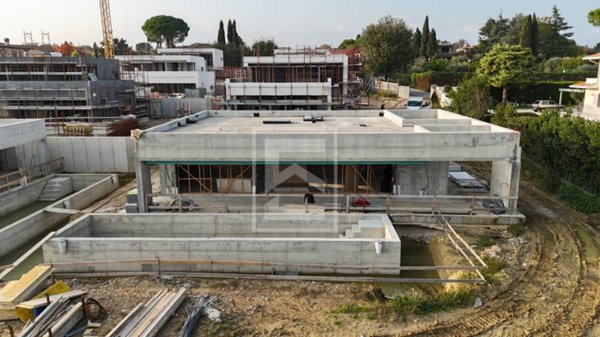 casa indipendente in vendita a Moniga del Garda