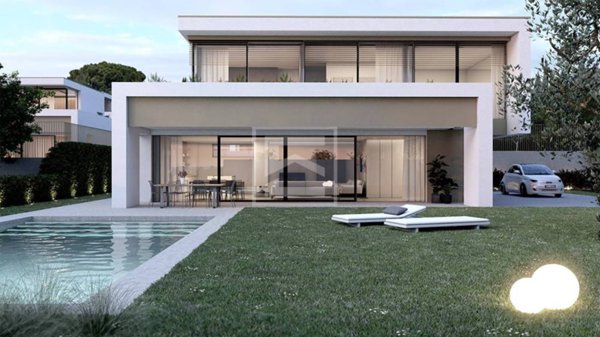 casa indipendente in vendita a Moniga del Garda