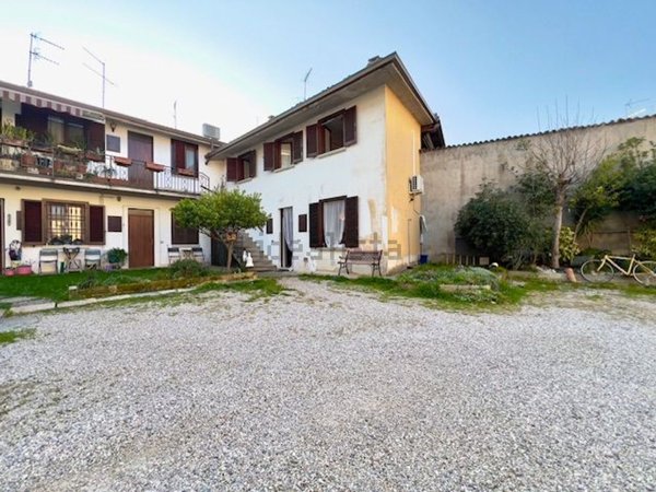 appartamento in vendita a Moniga del Garda